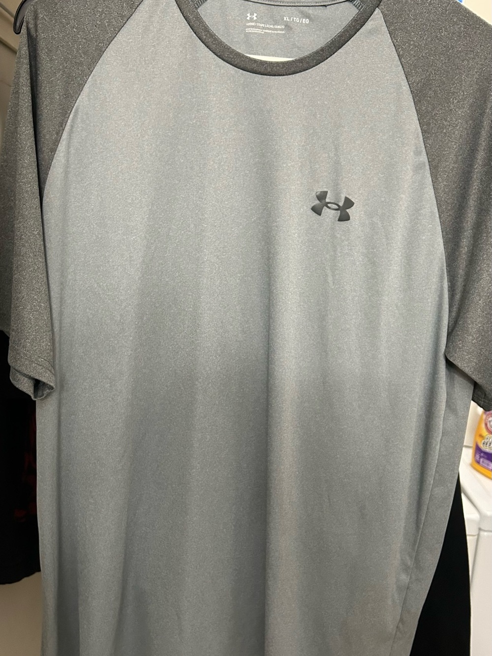 Lot of 9 Clothing Items